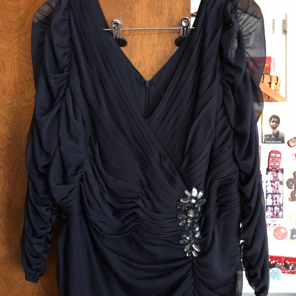 *PRICE DROP* NWT Adrianna Papell Long Gown